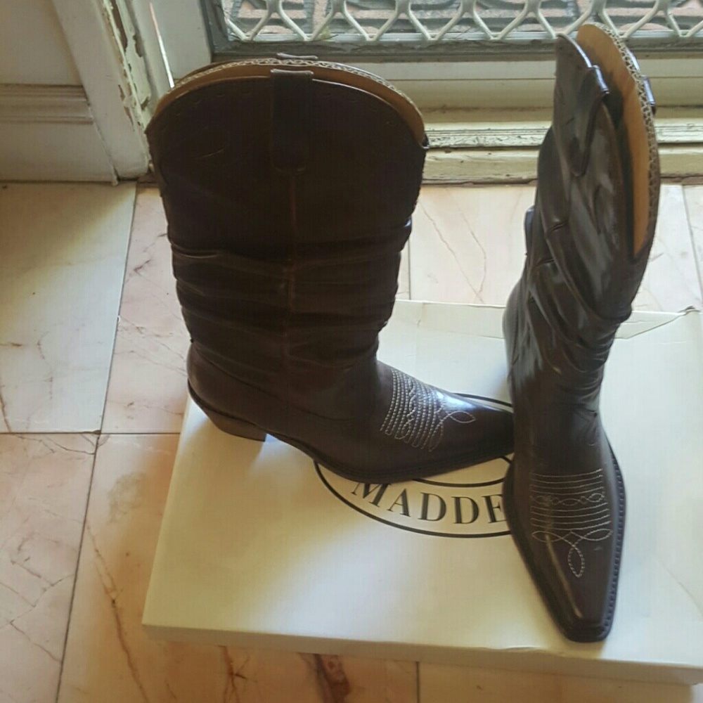 Steve Madden saddle brown leather boots